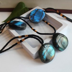 Pendentif en pierre de lune Labradorite naturelle collier breloques en cristal pour femmes et hommes collier 2