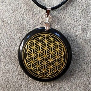 Collier pendentif en obsidienne naturelle fleur de vie et cercle magique divinations sri yantra triqueta metatrone 2