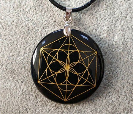 Collier pendentif en obsidienne naturelle fleur de vie et cercle magique divinations sri yantra triqueta metatrone 5